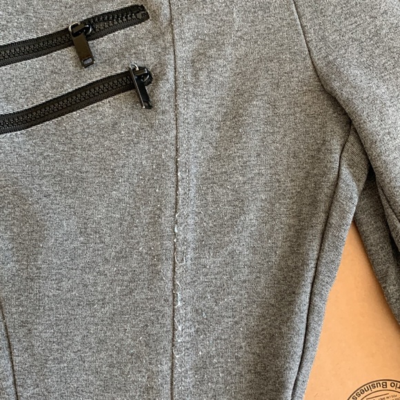 Guess dress pants size s barley worn - Picture 2 of 6